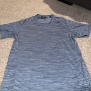 Men’s Adidas workout top